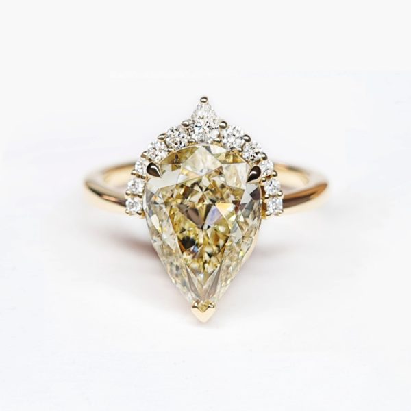 yellow pear cut diamond