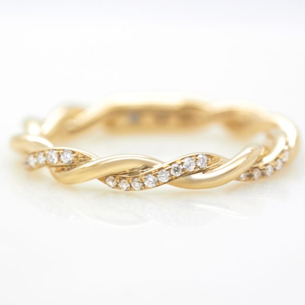 yellow gold twisted diamond pave wedding band